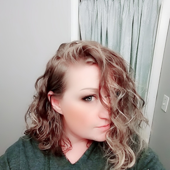 Meet your Posher, B - Picture 1 of 1